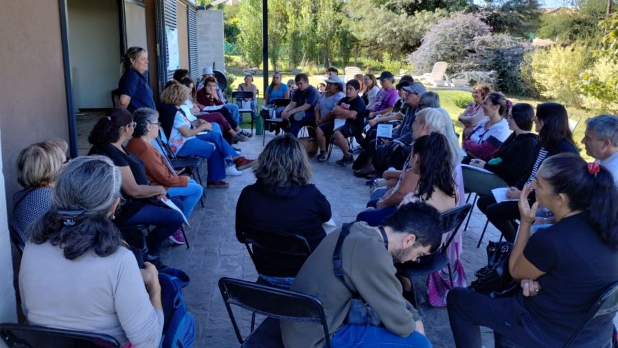 Agricultura y familia en Mendiolaza primera reunion del año