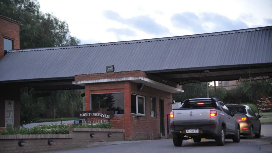 Robo en 4 Hojas de Mendiolaza