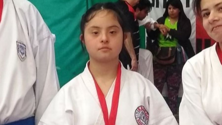 Una karateca ejemplar en Mendiolaza