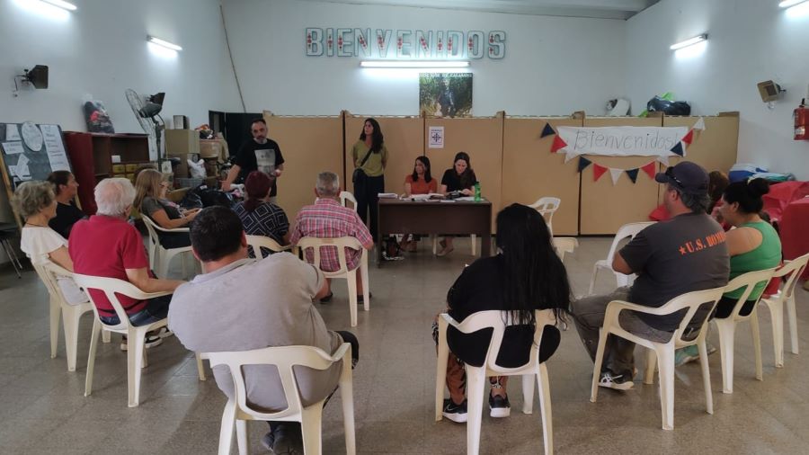 Asistentes al taller de prevención de fraudes informáticos realizado en la parroquia de Mendiolaza
