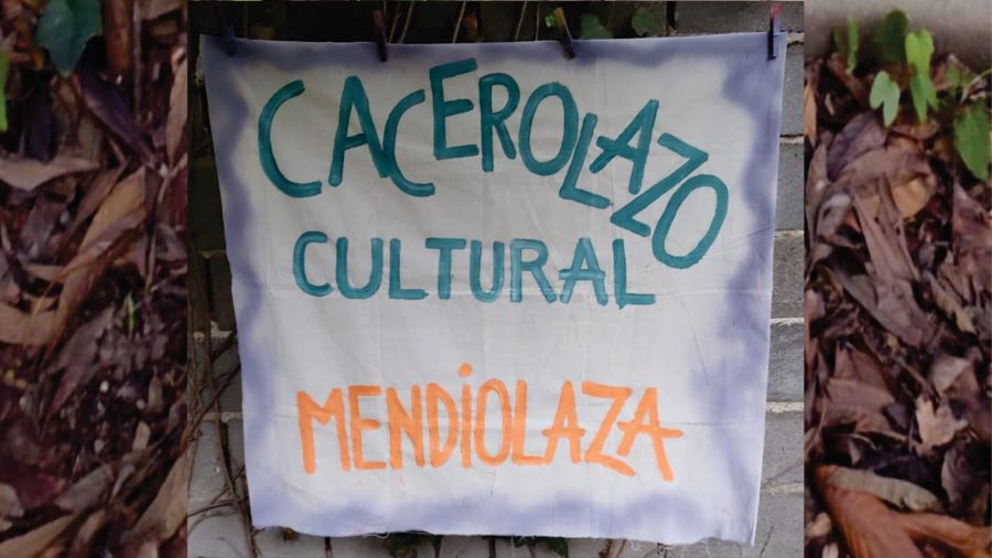 Bandera del cacerolazo cultural Mendiolaza