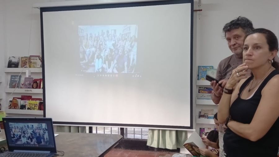 Asamblea en la Biblioteca Popular Tere Andruetto