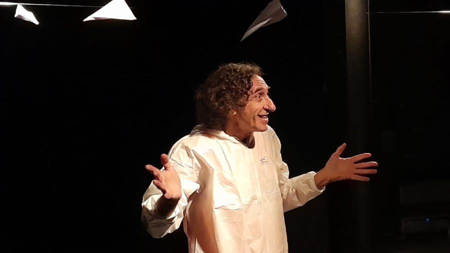 Teatro Itinerante a Mendiolaza - Sergio Alfie en escena