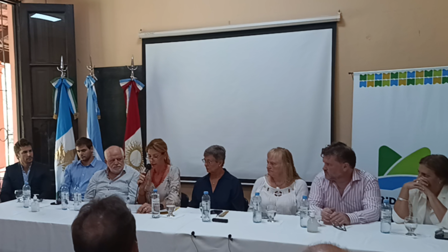 Apertura de sesiones ordinarias en Mendiolaza