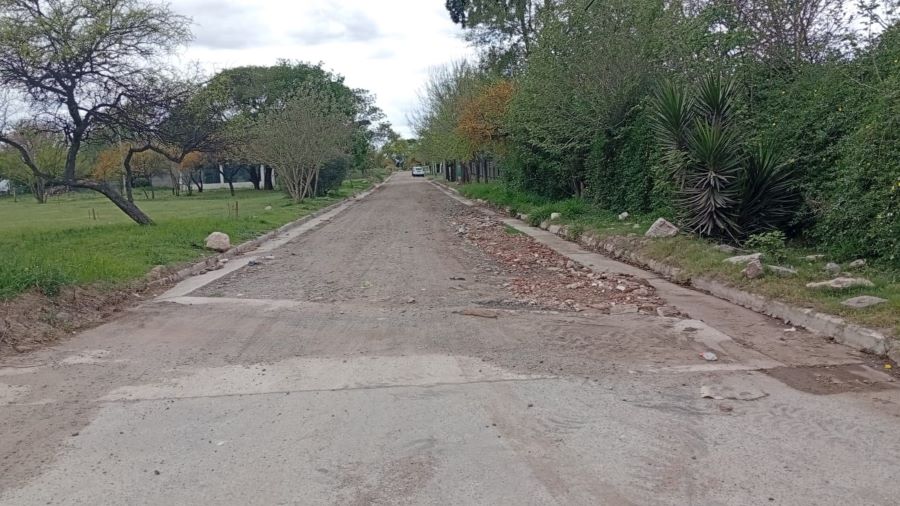 Más pavimento en Mendiolaza demendiolaza