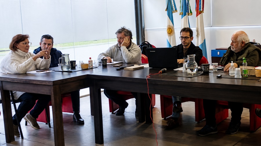 Cajoneo de proyectos en Mendiolaza.
Catraro denuncia trato discriminatorio en el Concejo
